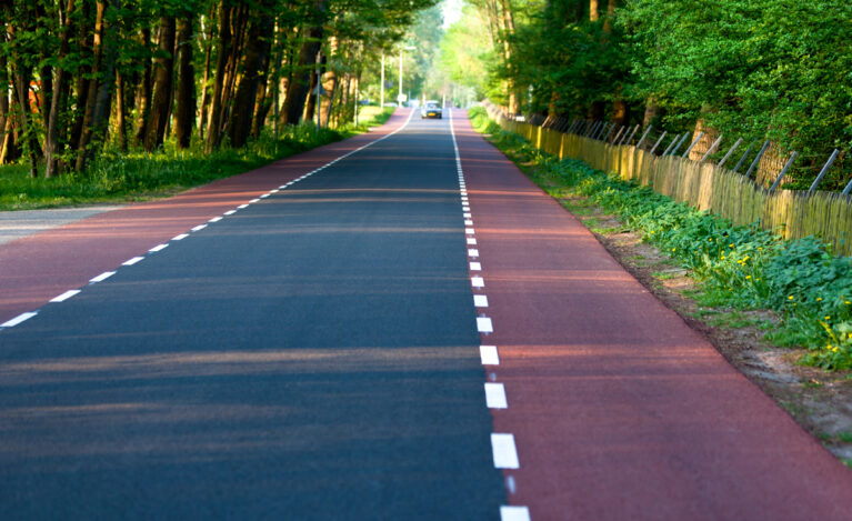 tarmac vs resin