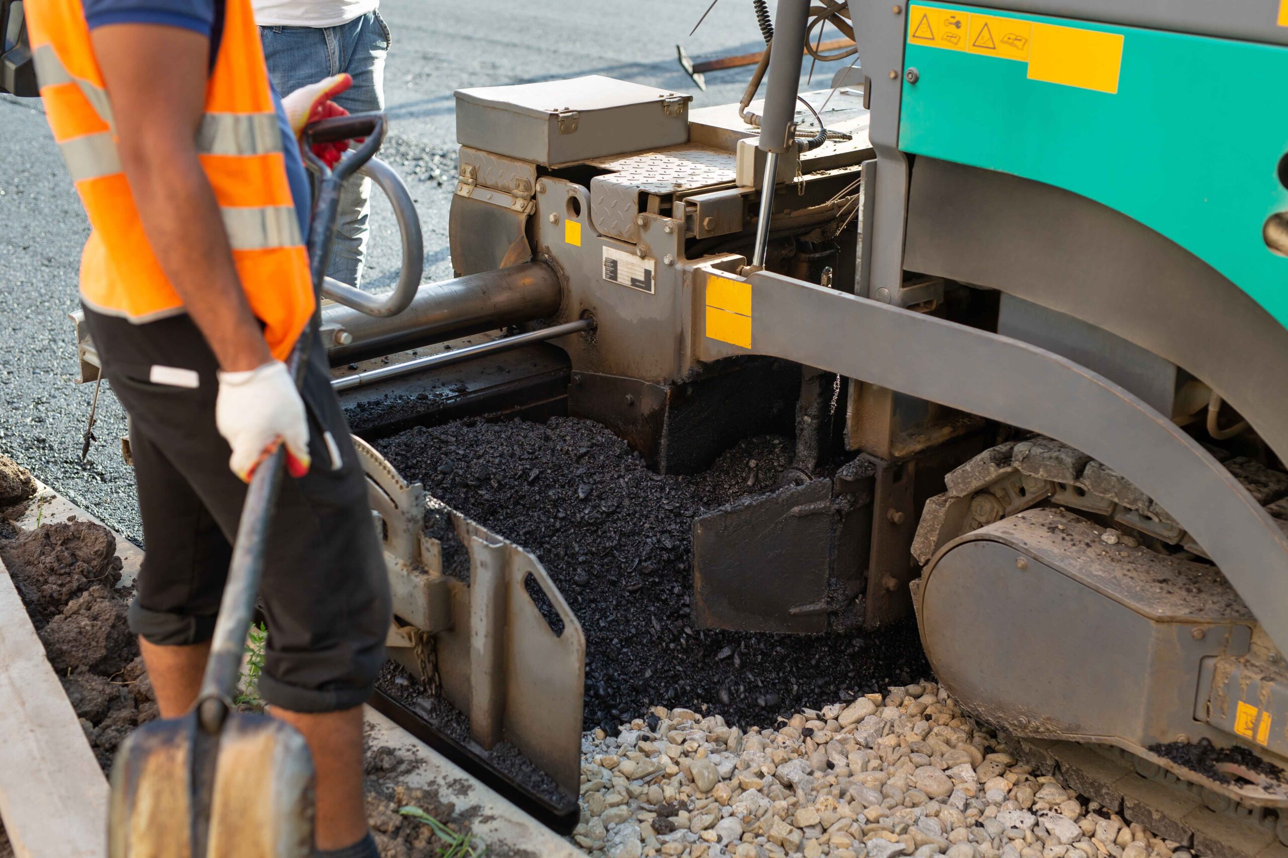 machine lay tarmac
