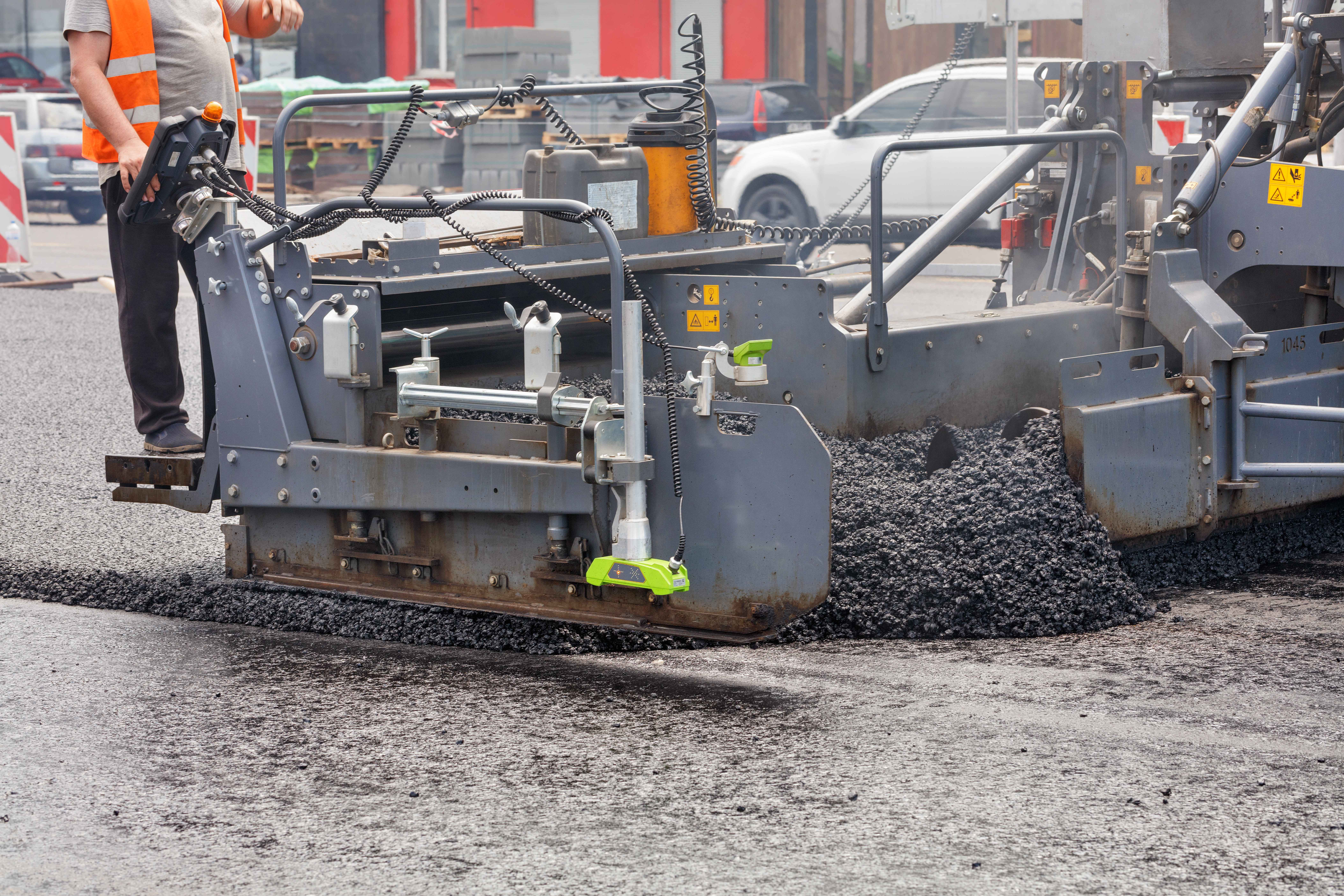 Machine-laid vs hand-laid tarmac