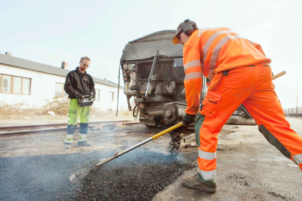 Machine-laid vs hand-laid tarmac